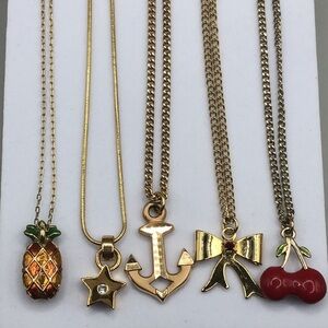 Bundle lot 5 vintage 90's gold tone dainty chain charm pendant necklaces